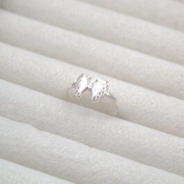 ANILLO DE PLATA Y NACAR CON FORMA MARIPOSA