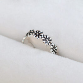 ANILLO DE PLATA ENVEJECIDA FALANGE C/ FLORES