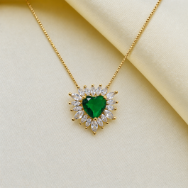COLLAR CORAZON TODO ZIRCON EN FORMA DE ESPIGA BAÑO EN ORO 18K COLOR VERDE