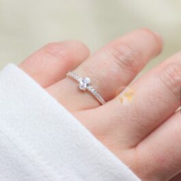 ANILLO EN PLATA ONE OVAL CUBIC