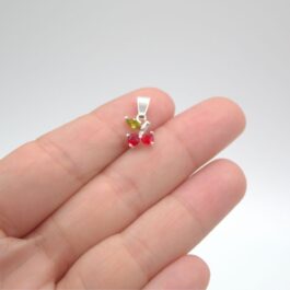 DIJE DE PLATA CEREZA EN CUBIC ROJA C/VERDE