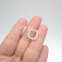 ARGOLLA DE PLATA 925 CUADRADA C/MICROPAVE 13MM