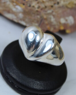 ANILLO DE PLATA INFLADA CORAZÓN PARTIDO CHICO