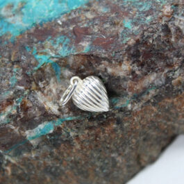 DIJE DE PLATA INFLADA CORAZÓN MINI RAYADO
