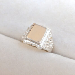 ANILLO DE PLATA SELLO P/GRABAR CON CORONA DE COSTADOS SOLO MEDIDAS 18 O 24