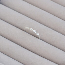 ANILLO DE PLATA ZIRCON TIPO OJO