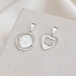 DIJE DE ACERO BLANCO DE 15 CORAZON O CIRCULO