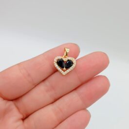 DIJE DORADO CORAZON C/BORDES DE CUBICS Y GEMA DE COLOR