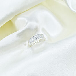 ANILLO DE PLATA CUBIC SIN FIN