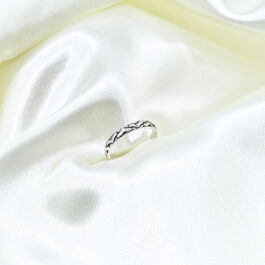 ANILLO DE PLATA TIPO CINTA C/V INVERTIDAS
